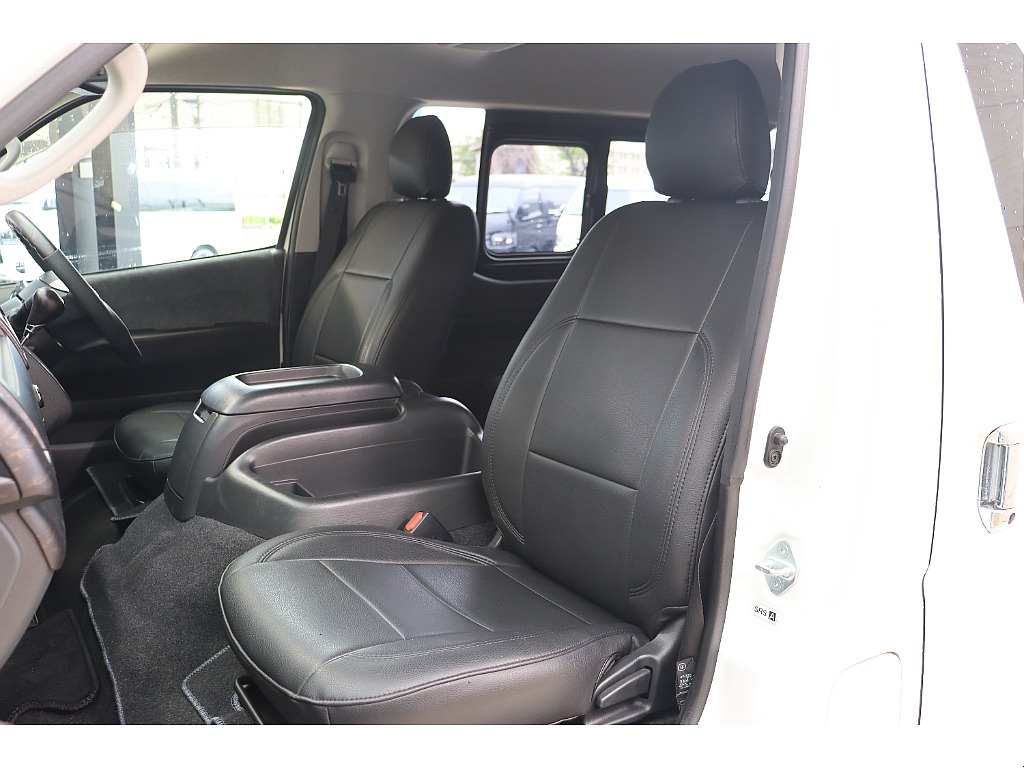 トヨタ ハイエース(47枚目)