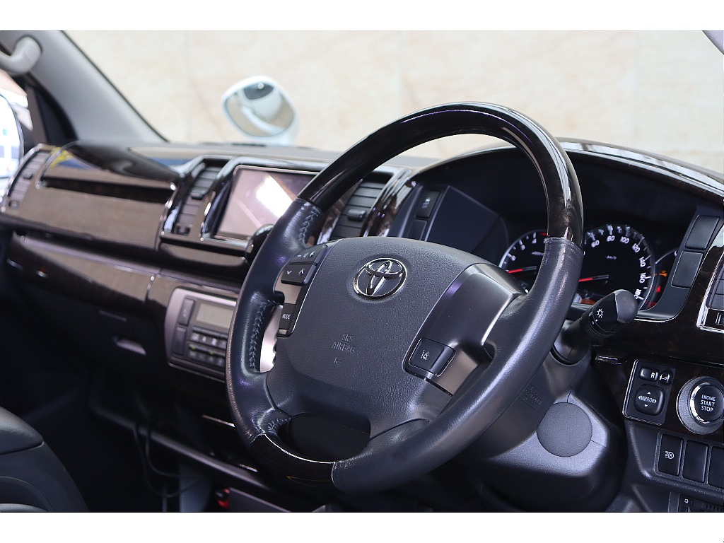 トヨタ ハイエースバン(47枚目)