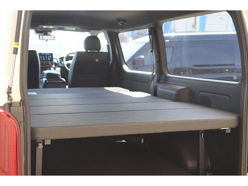 トヨタ ハイエースバン(28枚目)