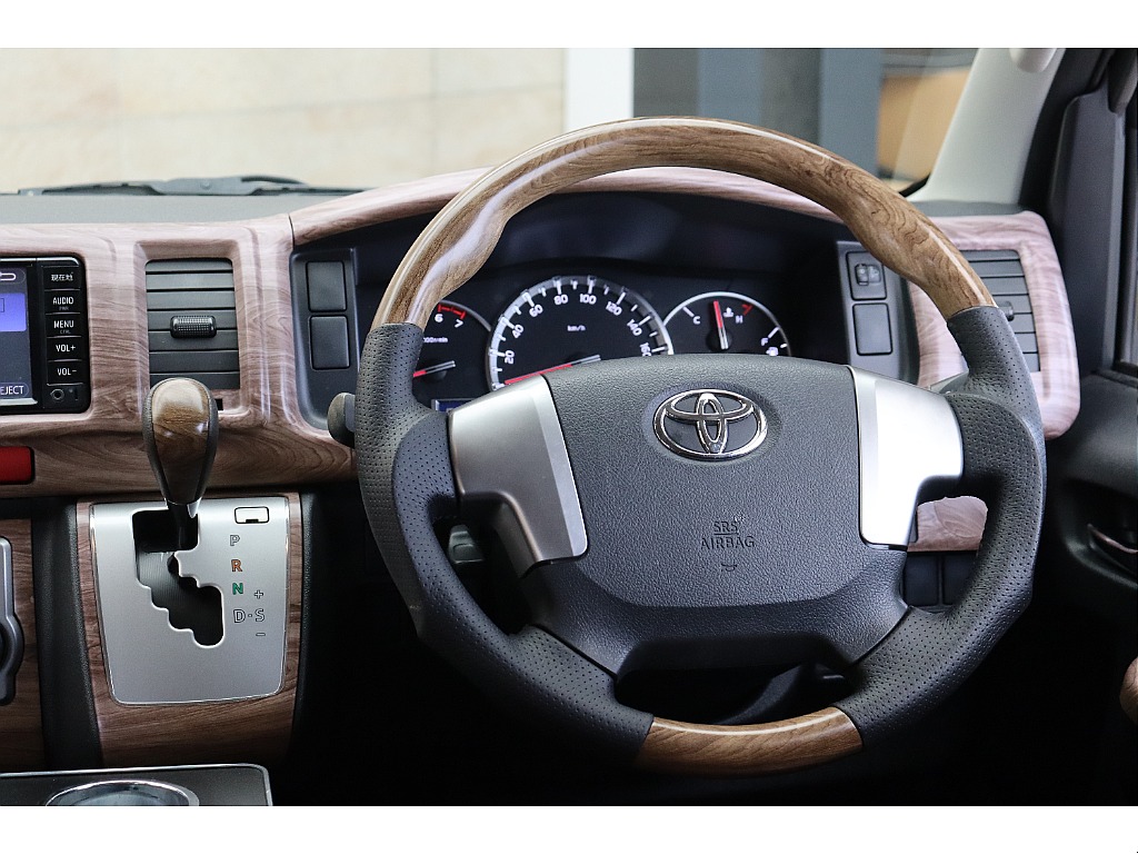 トヨタ レジアスエース(48枚目)