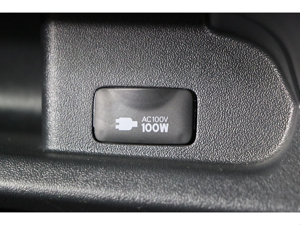 トヨタ ハイエースバン(32枚目)