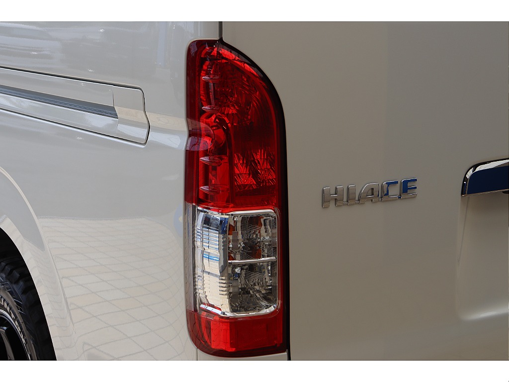 トヨタ ハイエースバン(44枚目)