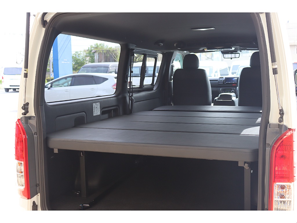 トヨタ ハイエースバン(49枚目)