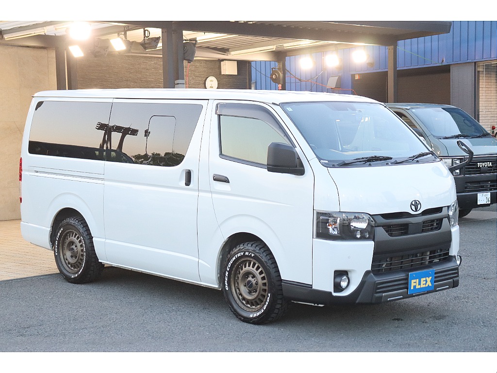 トヨタ ハイエースバン(27枚目)