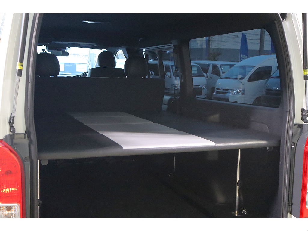 トヨタ ハイエースバン(36枚目)