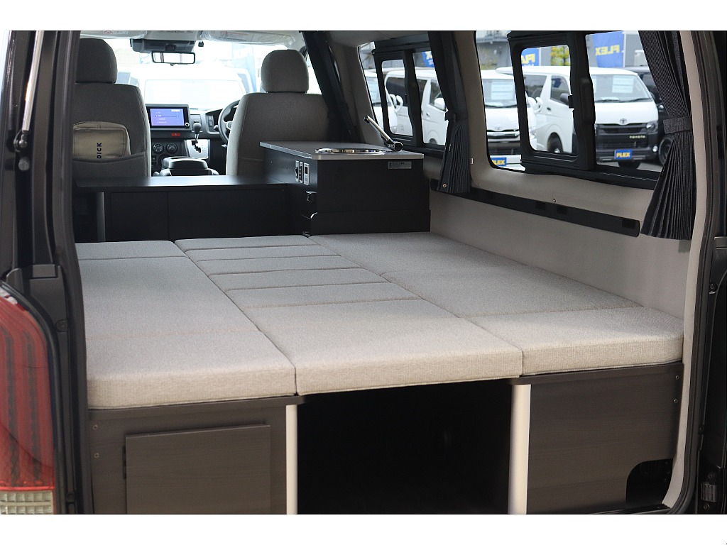 トヨタ ハイエースバン(33枚目)