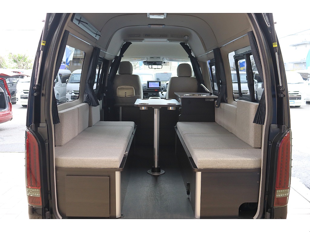 トヨタ ハイエースバン(35枚目)