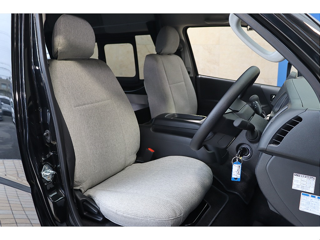 トヨタ ハイエースバン(51枚目)