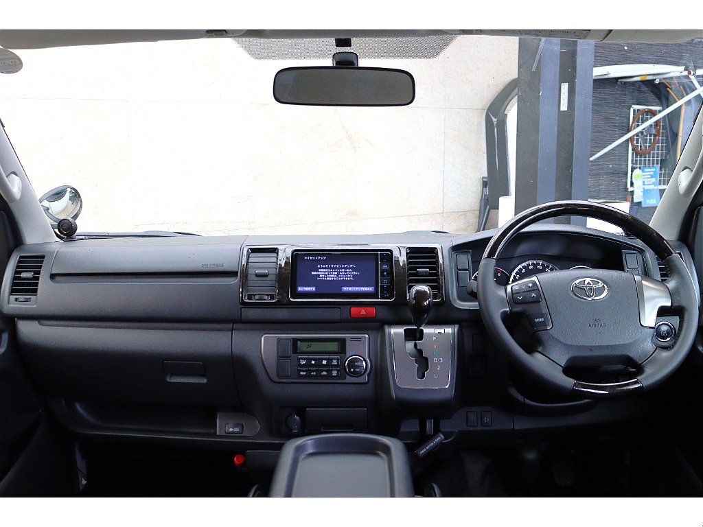トヨタ&nbsp;ハイエースバン&nbsp;5D3.0DTスーパーGLダークプライムL 4WD&nbsp;【限定一台】【特選車】&nbsp;大阪府の詳細画像&nbsp;その9