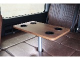 取り外し可能専用テーブル付き♪