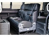 3人掛けフルフラット、対面可能シート♪