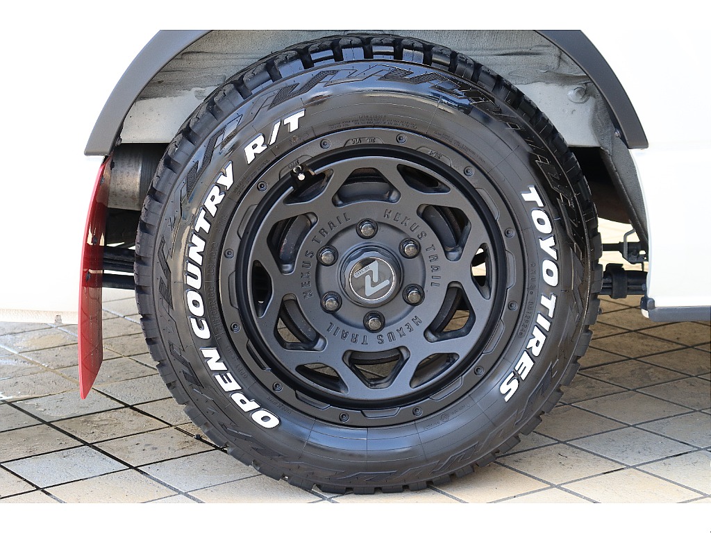 トヨタ ハイエースバン(32枚目)