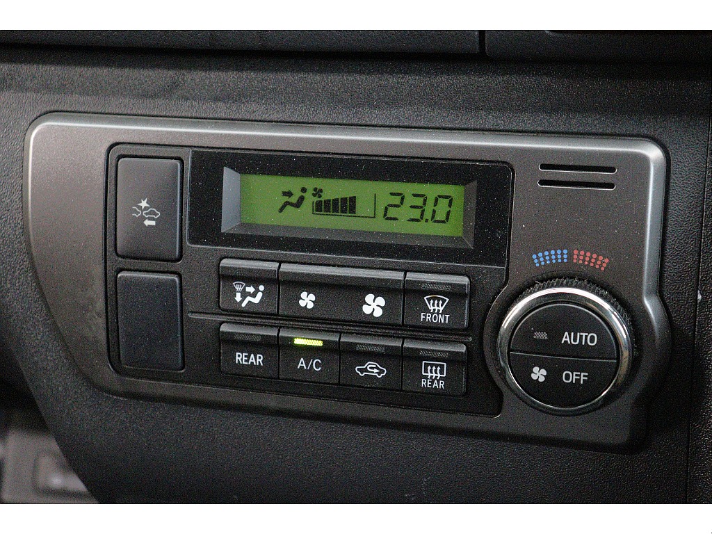 トヨタ&nbsp;ハイエースバン&nbsp;5D2.7スーパーGL DプライムⅡワイドL 4WD&nbsp;Coastlines Renoca&nbsp;大阪府の詳細画像&nbsp;その13