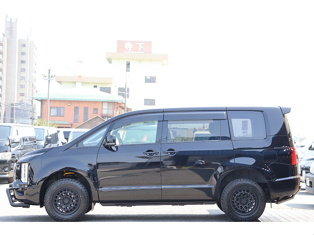 デリカD：5 2.2 ブラック エディション ディーゼルターボ 4WD