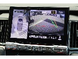 パノラミックビューモニターで駐車も安心♪