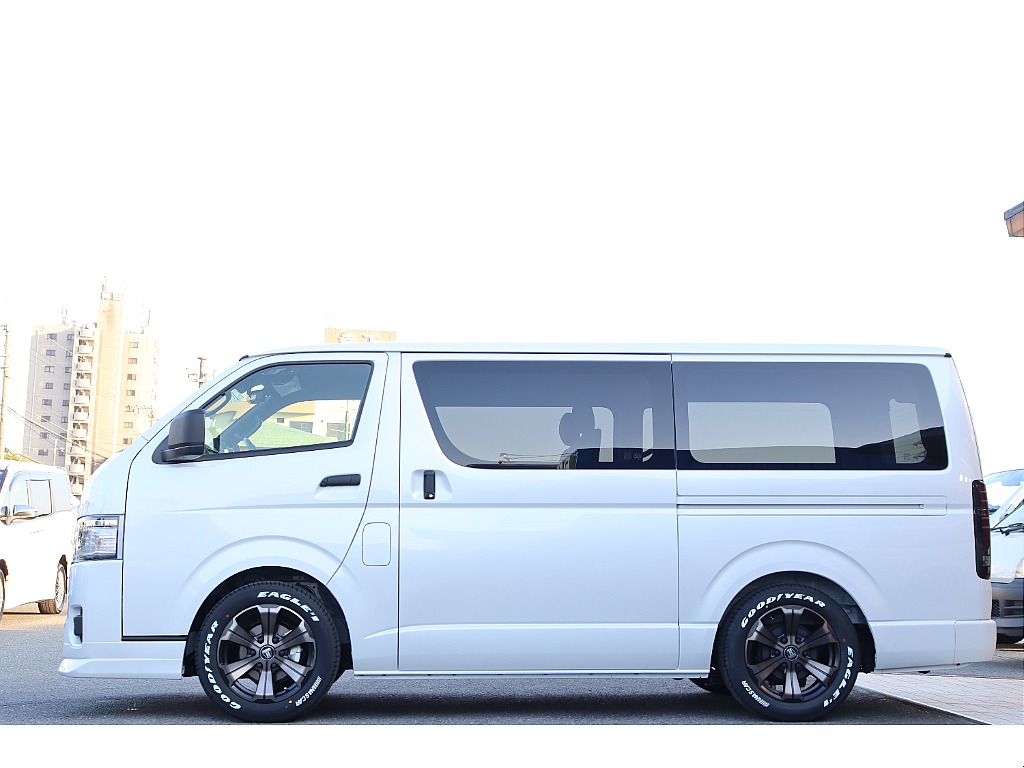 トヨタ ハイエースバン(11枚目)