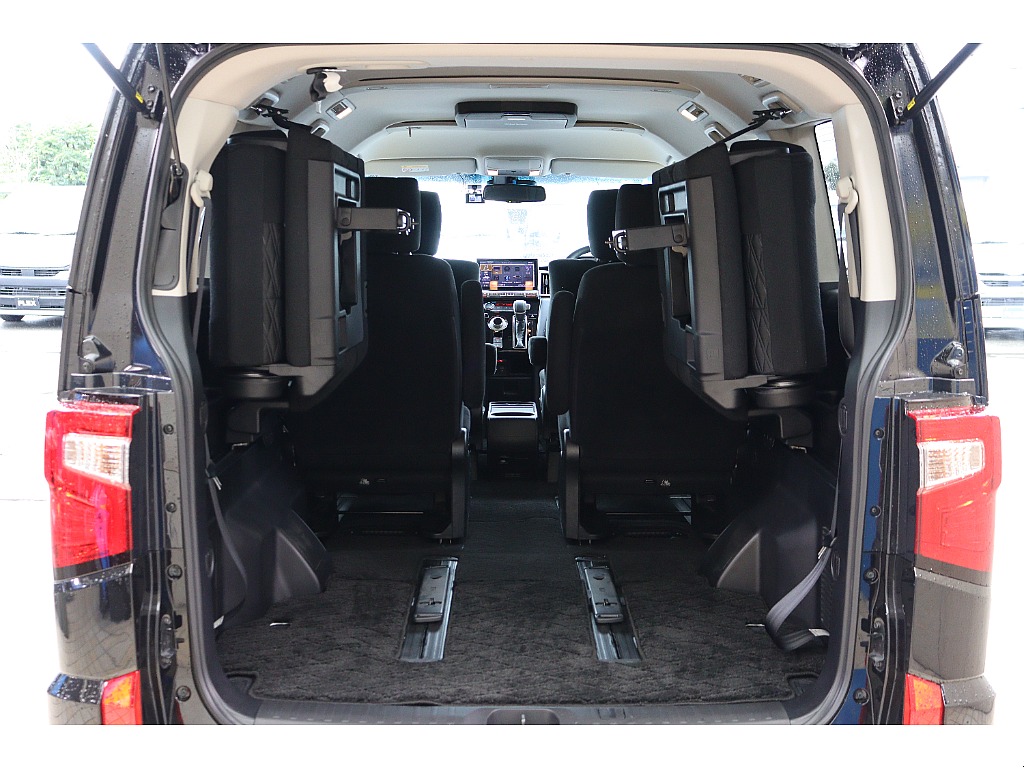三菱&nbsp;デリカD：5&nbsp;2.2DT Gパワーパッケージ 4WD&nbsp;FLEX CUSTOM&nbsp;大阪府の詳細画像&nbsp;その9