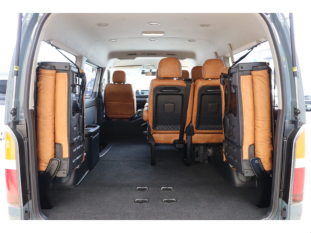 トヨタ&nbsp;ハイエース&nbsp;ワゴン2.7GLロング ミドルルーフ&nbsp;Coastlines Renoca&nbsp;大阪府の詳細画像&nbsp;その5