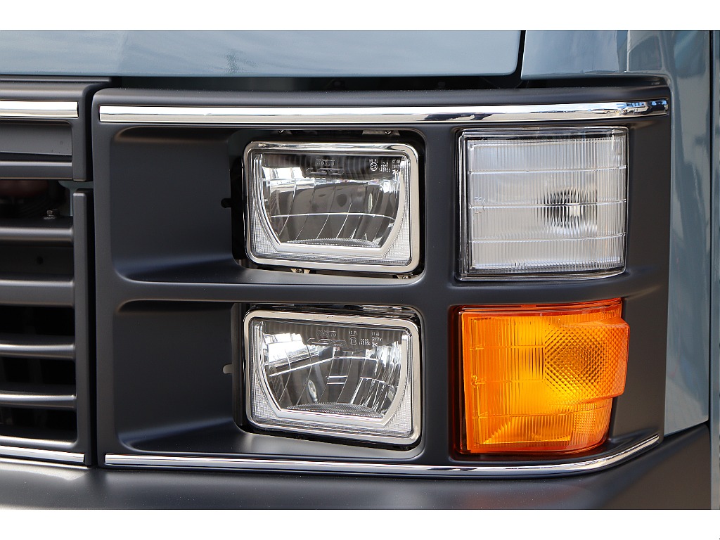 トヨタ&nbsp;ハイエース&nbsp;ワゴン2.7GLロング ミドルルーフ&nbsp;Coastlines Renoca&nbsp;大阪府の詳細画像&nbsp;その7