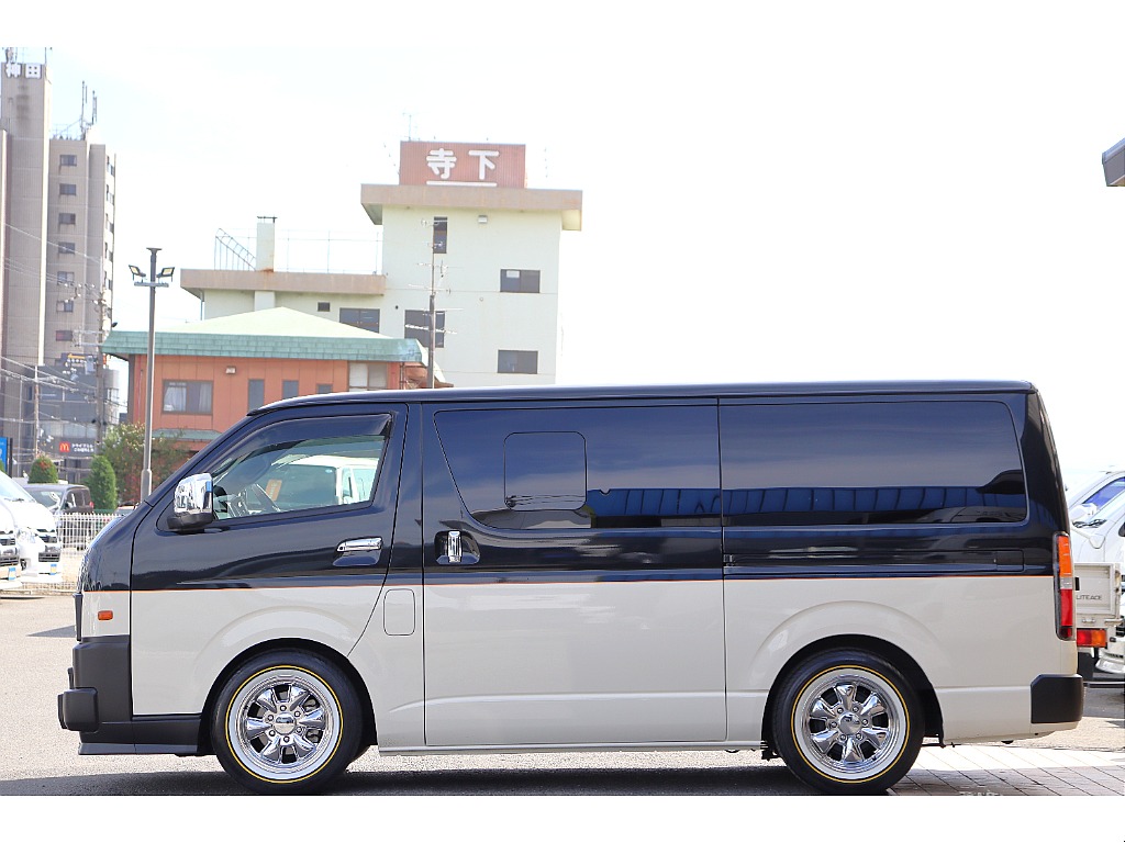 【FLEX FOUND CARICA/ハイエースダークプライムⅡガソリン2WD】FLEX×アルパインスタイル！！先行展示開始！！