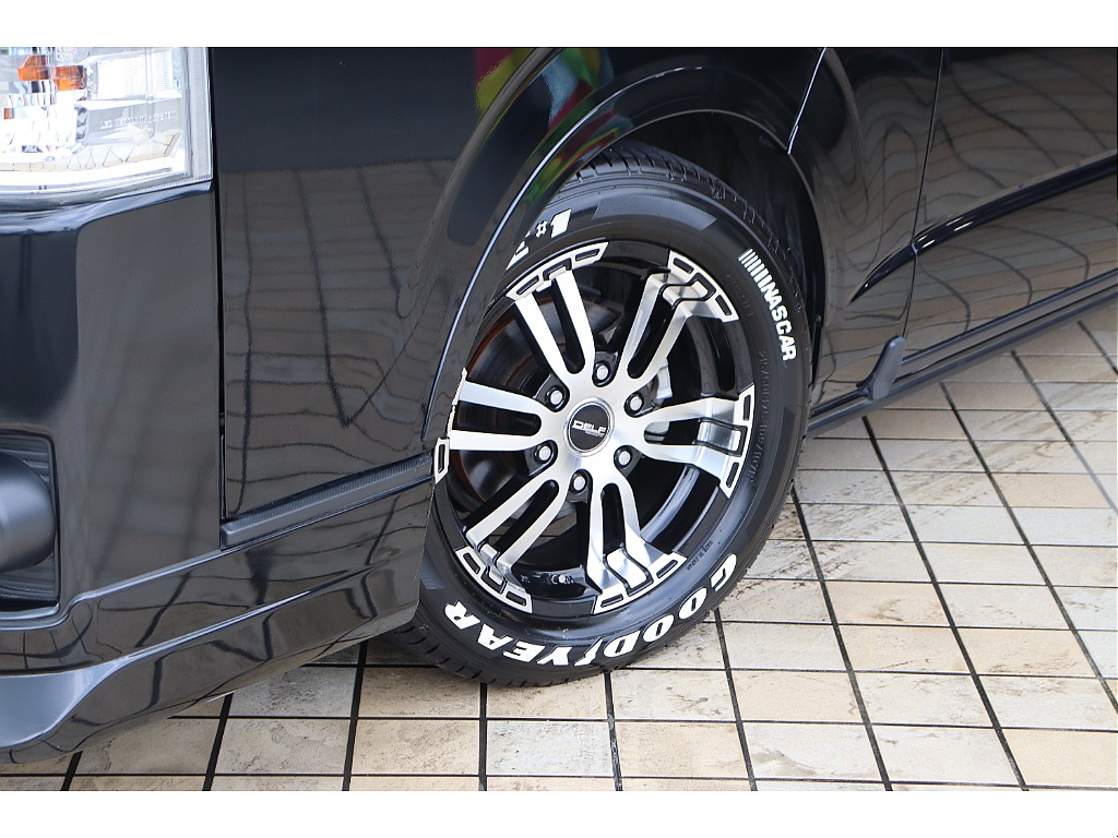 トヨタ ハイエースバン(27枚目)