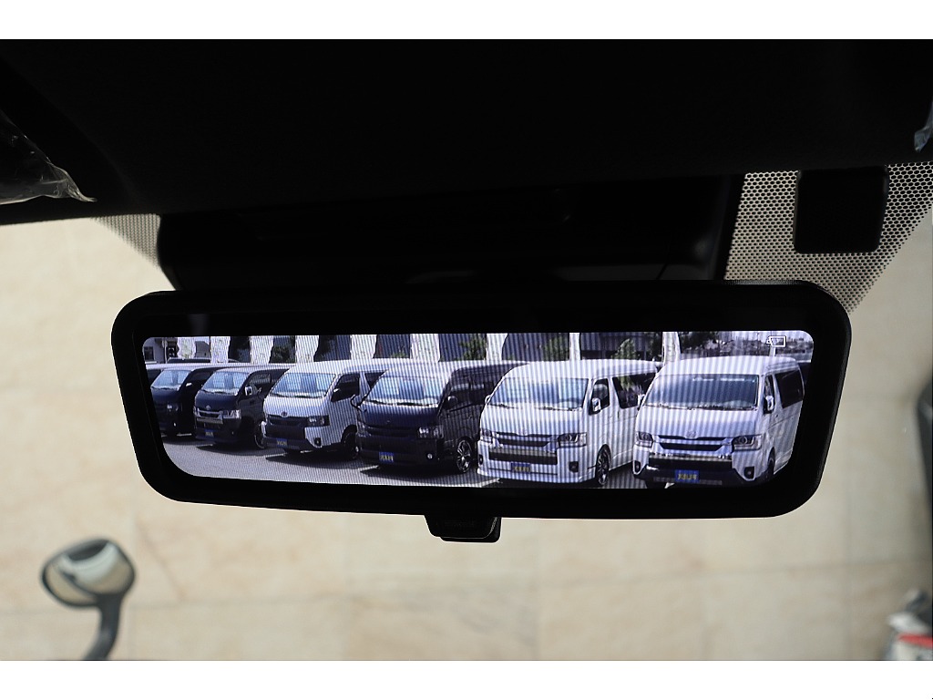 トヨタ&nbsp;ハイエースバン&nbsp;5D2.8DTスーパーGLダークプライムS L 4WD&nbsp;BlackEdition&nbsp;大阪府の詳細画像&nbsp;その5