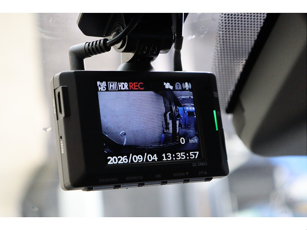 トヨタ&nbsp;ハイエースバン&nbsp;5D2.0スーパーGLダークプライムⅡロング&nbsp;大画面ナビ！！&nbsp;大阪府の詳細画像&nbsp;その7