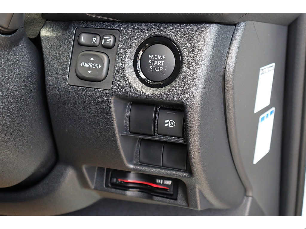 トヨタ&nbsp;ハイエースバン&nbsp;5D2.8DTスーパーGLダークプライムⅡワイドL&nbsp;パーキングサポート PS無&nbsp;大阪府の詳細画像&nbsp;その13