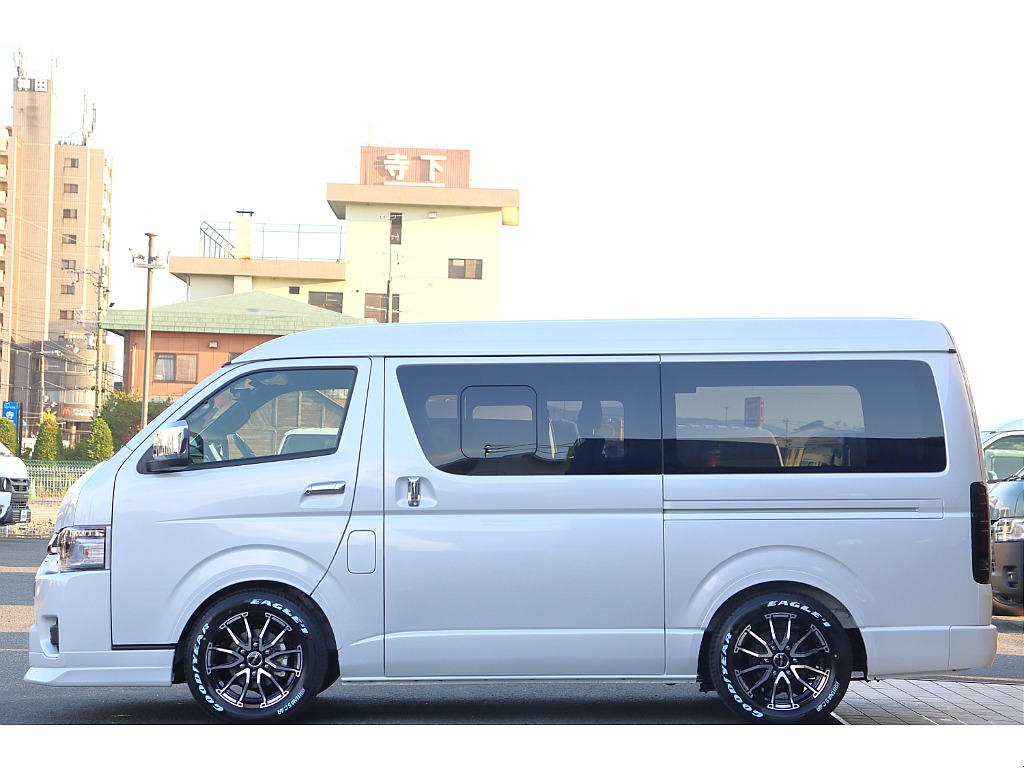 トヨタ&nbsp;ハイエースバン&nbsp;5D2.8DTスーパーGLダークプライムⅡワイドL&nbsp;パーキングサポート PS無&nbsp;大阪府の詳細画像&nbsp;その18