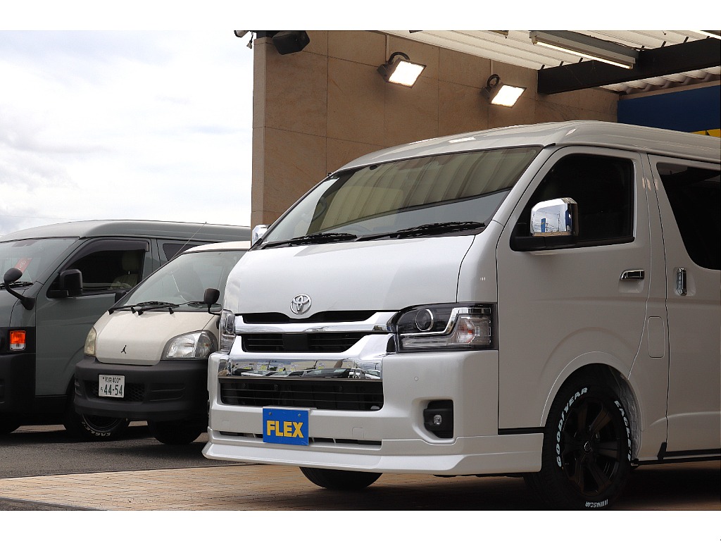 【新車/改良後ハイエース/FLEXオリジナル内装架装Ver1ガソリン2WD】車中泊快適仕様♪後席モニター♪