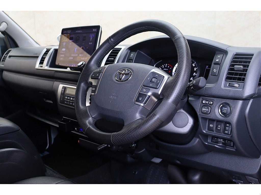 【希少在庫グランドキャビン/ガソリン4WD】専用ベッドキット装備済み♪ALPINEツインモニター♪