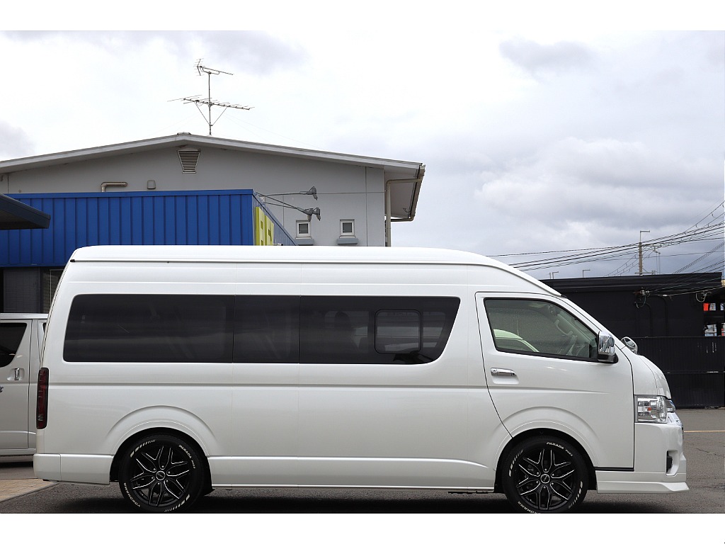 【希少在庫グランドキャビン/ガソリン4WD】専用ベッドキット装備済み♪ALPINEツインモニター♪