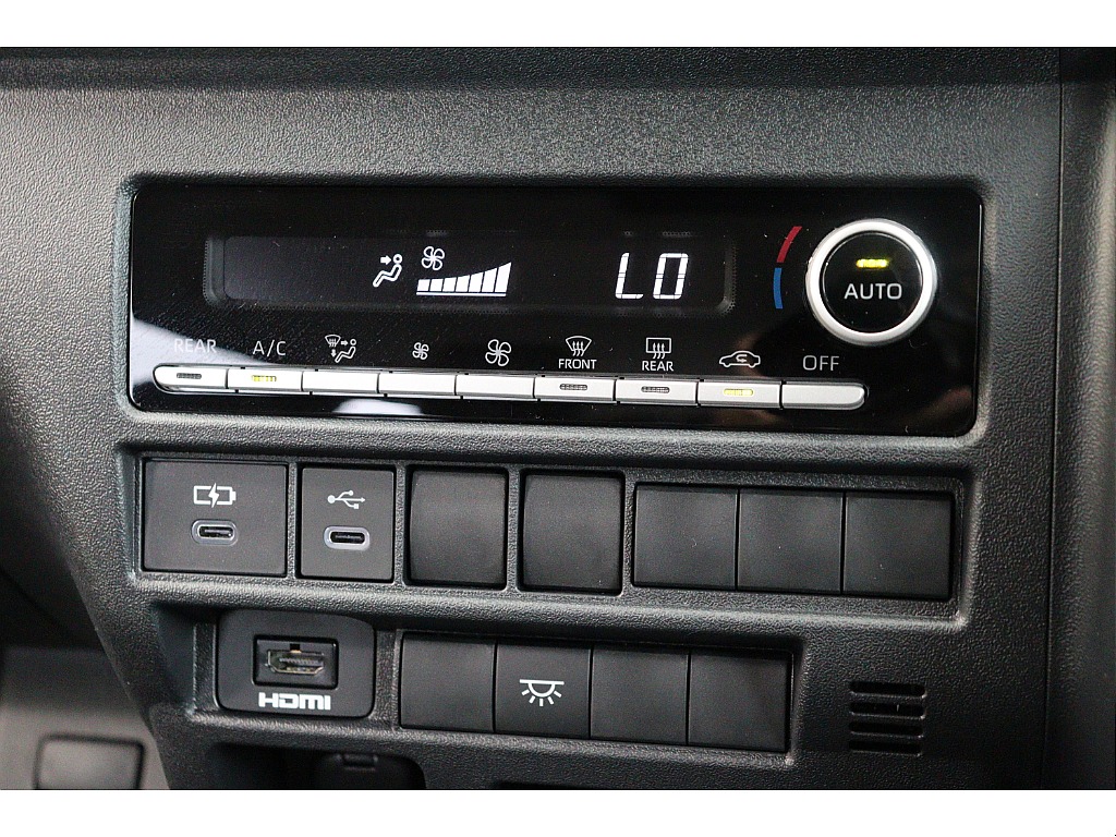 トヨタ&nbsp;ハイエース&nbsp;ワゴン2.7GLロング ファインテックツアラー&nbsp;パーキングサポート&nbsp;大阪府の詳細画像&nbsp;その7