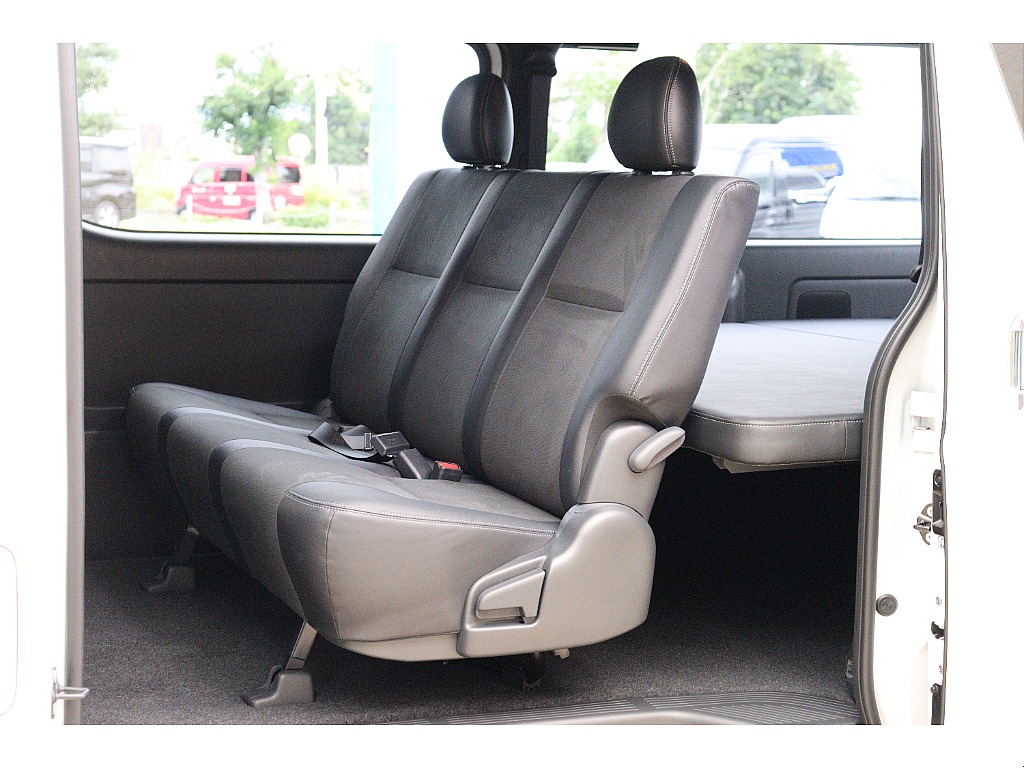 トヨタ&nbsp;ハイエースバン&nbsp;5D2.7スーパーGL DプライムⅡワイドL 4WD&nbsp;パーキングサポート&nbsp;大阪府の詳細画像&nbsp;その8