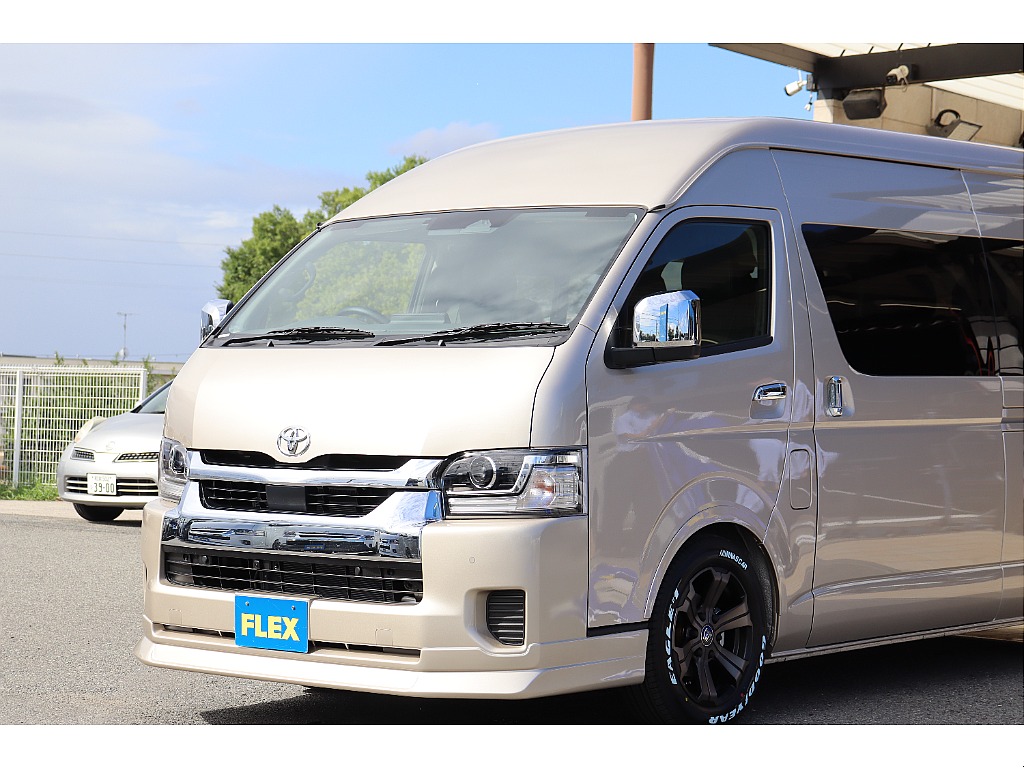 【新型ハイエース/グランドキャビン/ガソリン2WD】10名乗車！FLEXカスタム充実♪