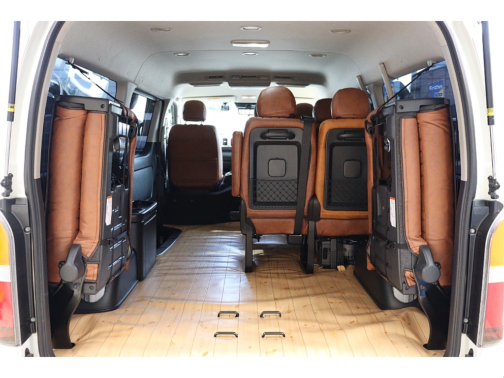 トヨタ&nbsp;ハイエース&nbsp;ワゴン2.7GLロング ミドルルーフ&nbsp;BlackEdition&nbsp;大阪府の詳細画像&nbsp;その5
